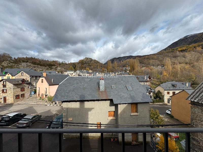 Foto 0bdf8063-30ae-4ead-9c1d-5067ab0a4330. Maison jumelée avec cheminée chauffage parking dans Hoz de Jaca