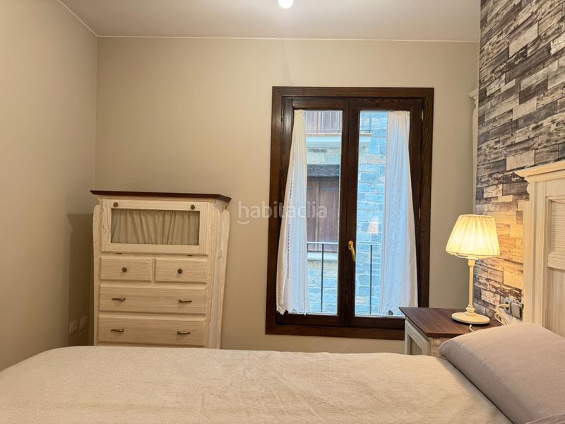 Foto 67d5e79d-6300-4c7f-aff0-4ea8d069913e. Maison jumelée avec cheminée chauffage parking dans Hoz de Jaca