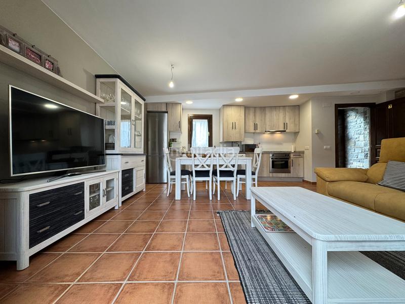 Foto b9ff6536-45c4-46fa-b9fc-96e7ace52a43. Maison jumelée avec cheminée chauffage parking dans Hoz de Jaca