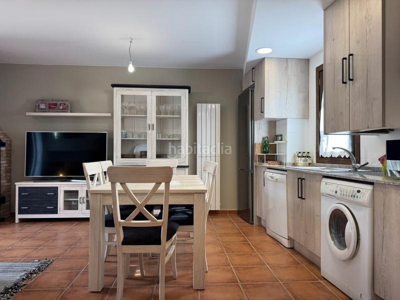 Foto faa358ac-adcd-4e8d-aaf5-546c850e9774. Maison jumelée avec cheminée chauffage parking dans Hoz de Jaca