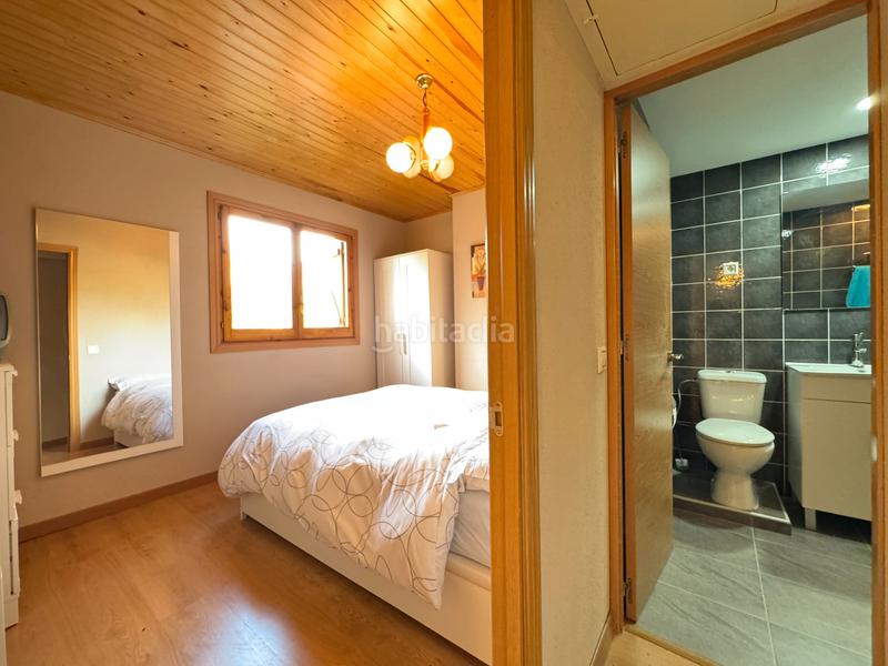 Foto 865b2182-4d34-40e3-8586-4ce16d3b9698. Apartament a calle ur espata r3 1 a Villanúa