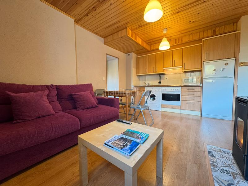 Foto d8acfe0e-6066-40b1-8989-67276579a125. Apartament a calle ur espata r3 1 a Villanúa