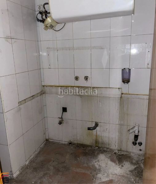 Foto 01f8ea2b-11cc-4c29-b343-9455d4b119db. Local comercial a viriato 5 a La Bozada - Parque Delicias Zaragoza