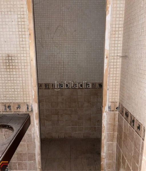 Foto d5dc093b-f428-4aef-823a-6b430a70d27a. Local comercial a viriato 5 a La Bozada - Parque Delicias Zaragoza