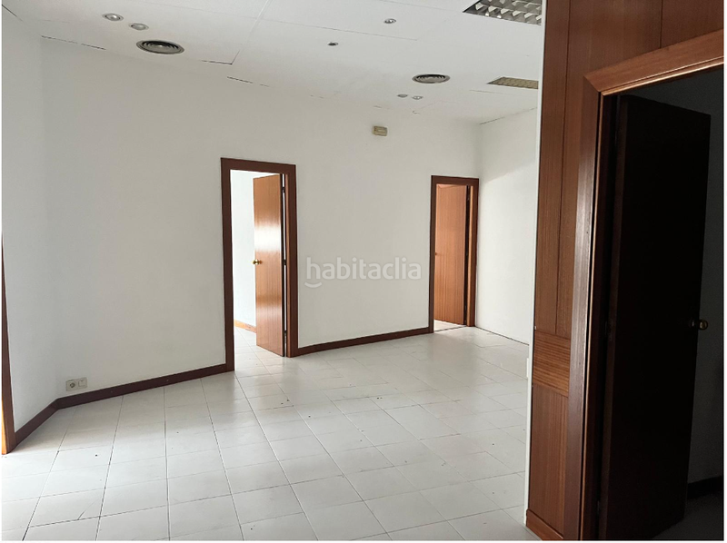 Foto fbaaa8aa-2b11-469d-af6a-73b711c72b79. Office space in juan xxiii 1 in Barrio del Ave Zaragoza