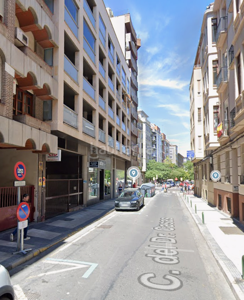 Foto 3a726fe2-41b1-4f1e-9f35-7ff323b792a1. Posto auto in Paseo Sagasta Zaragoza