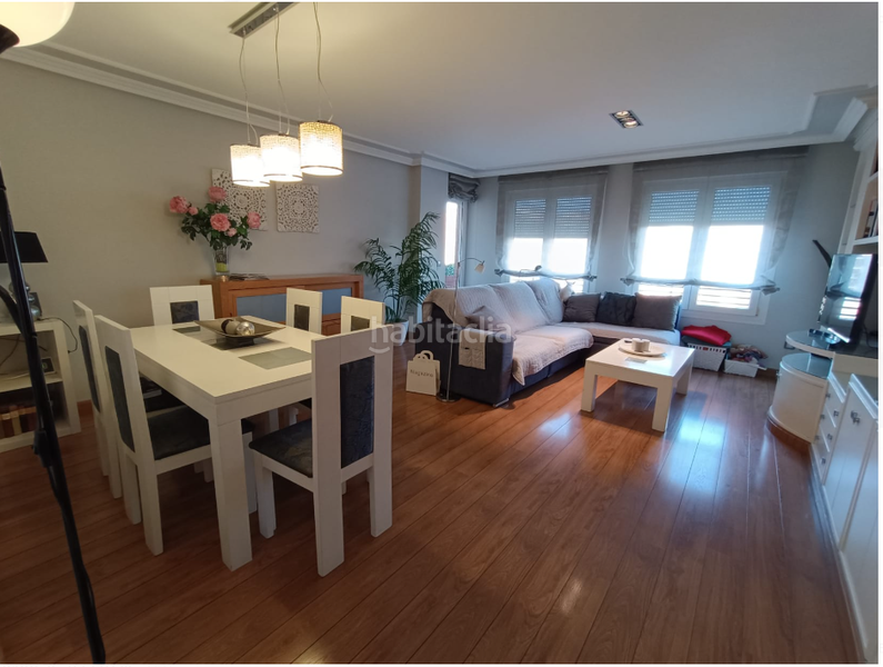 Foto c6137734-8861-42cf-8630-b510dfbf6aec. Pis a angel sanz briz 9 a La Granja Zaragoza