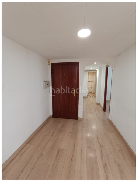 Foto 247fcc22-499f-4590-bcc1-b3a5b3eea514. Piso sector universidad, calle tomás bretón, 3 dormitorios, un baño, ascensor en Zaragoza