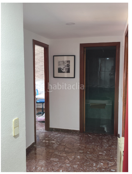 Foto 4f14febd-0bfd-4042-ab1a-be8d1bf6f4a1. Piso Valdefierro, piso triplex, 5 dormitorios, 3 baños, garaje en Zaragoza