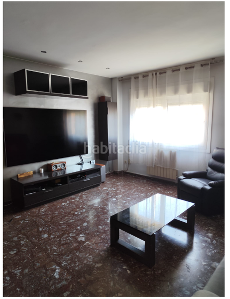 Foto 64406eb6-169d-48b3-b224-fd6bb8ae7da4. Piso Valdefierro, piso triplex, 5 dormitorios, 3 baños, garaje en Zaragoza