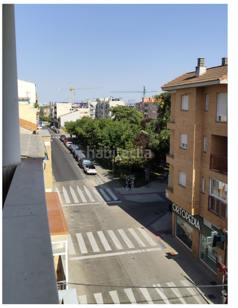 Foto 9a148c8b-cfcd-404e-96df-aa654df6d869. Piso Valdefierro, piso triplex, 5 dormitorios, 3 baños, garaje en Zaragoza