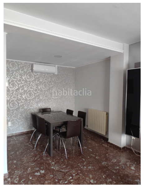 Foto d6013a72-779b-4f49-824f-f902920c82c1. Piso Valdefierro, piso triplex, 5 dormitorios, 3 baños, garaje en Zaragoza