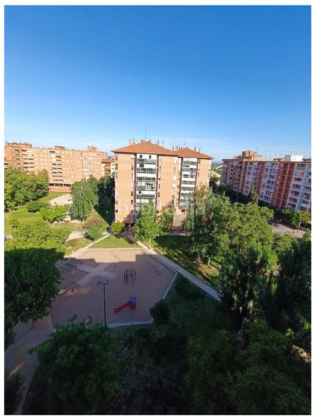 Foto fba87fee-daf2-4d29-a742-8395c9e086d5. Pis amb calefacció a La Almozara Zaragoza