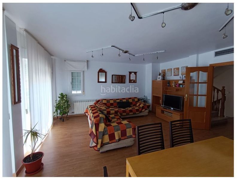 Foto 4dfbd646-707a-49e2-81a0-10205d03f9c0. Casa a Cadrete