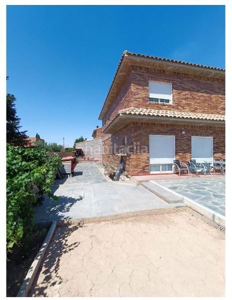 Foto d0f776be-e3c0-4399-8269-87ea45c78cca. Casa a Cadrete