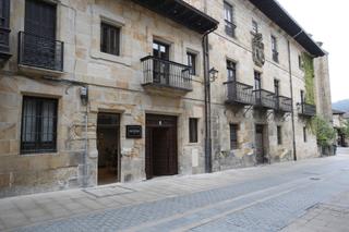 Édifice à Elorrio. Hotel en el casco histórico de elorrio.