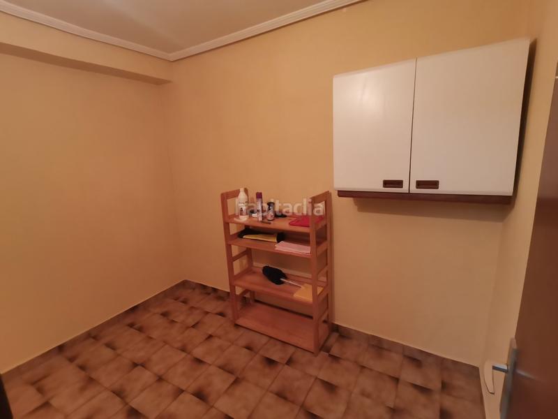 Foto 1eb37564-891f-4c77-bbc1-de85f2829a88. Piso  con 4 habitaciones, en el centro de angiozar (). en Bergara