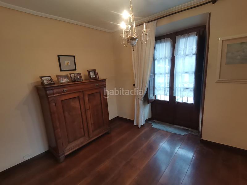 Foto 24ad3dc6-3644-4add-b5c0-edf4dc91f14f. Piso  con 4 habitaciones, en el centro de angiozar (). en Bergara