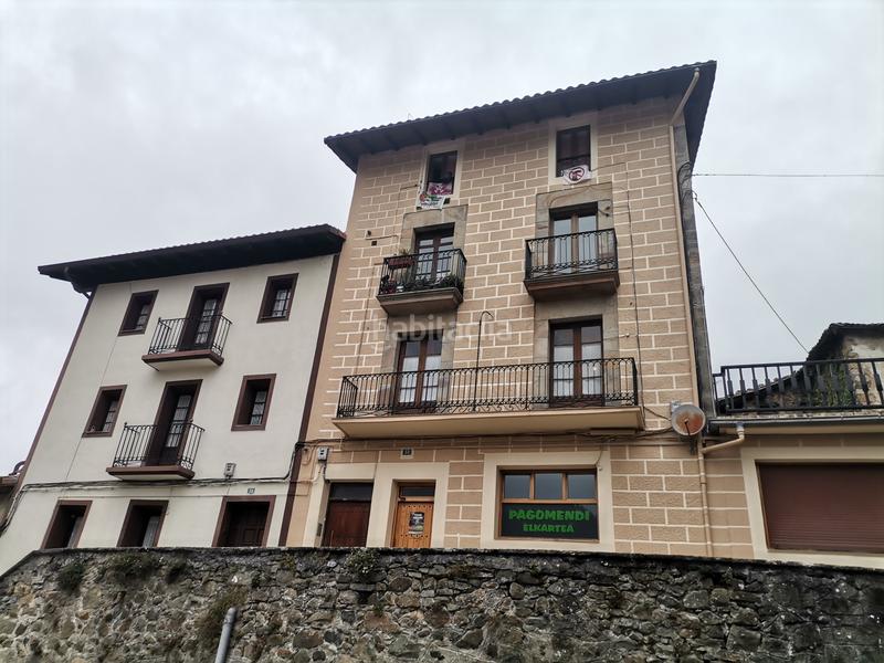 Foto 34df266d-41a5-4fee-9863-bc28a8bf79ac. Piso  con 4 habitaciones, en el centro de angiozar (). en Bergara