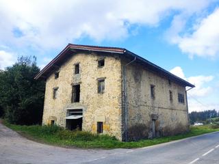Masia a Berrio auzoa 46. Caserío en el barrio berrio, en elorrio.