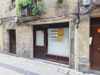 Miete Geschäftsraum  Erreka kalea. Local céntrico, en casco histórico de elorrio.