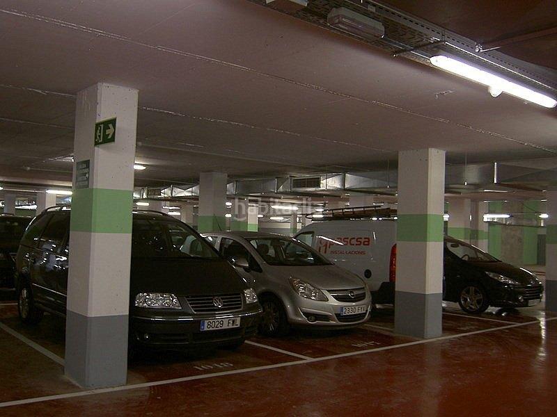 Foto f4d201cc-be52-42e3-b155-5e945517f719. Location parking voiture dans Sant miquel Granollers