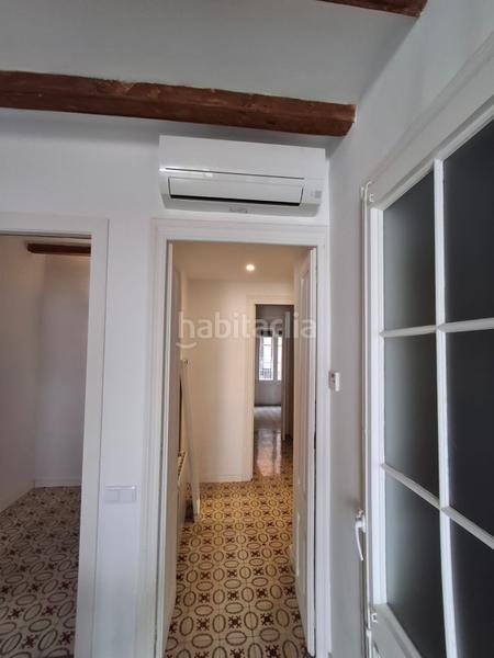 Foto 2ff38ccb-e571-41e2-9f59-41d085a854de. Lloguer pis amb calefacció a Gòtic Barcelona