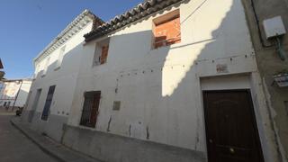 Casa  San maximino. Casa de pueblo en lumpiaque para rehabilitar