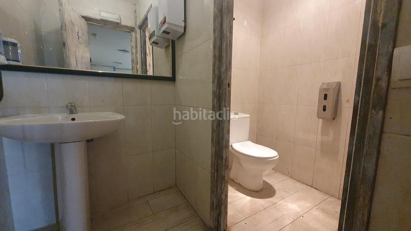 Foto b7ab4d0d-3d7a-47ab-b38d-e2a7ed261ef9. Affitto locale commerciale in Las Fuentes Zaragoza