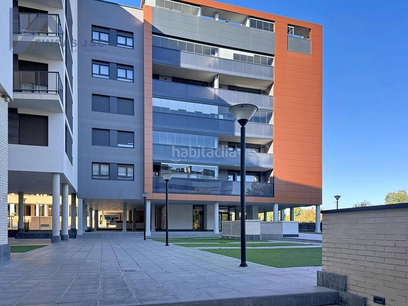 Foto 50660164-b5b1-4917-94f3-166fce8d1ecd. Appartamento con riscaldamento parcheggio in Miralbueno Zaragoza