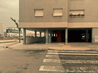 Parking voiture  Calle panticosa. Garaje en utebo