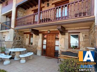 Casa adossada a Ampuero
