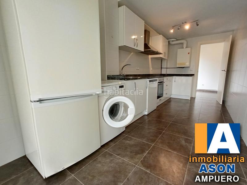 Foto cedeb16a-b442-454a-b74c-231b4baf7164. Chalet con riscaldamento parcheggio in Hazas de Cesto