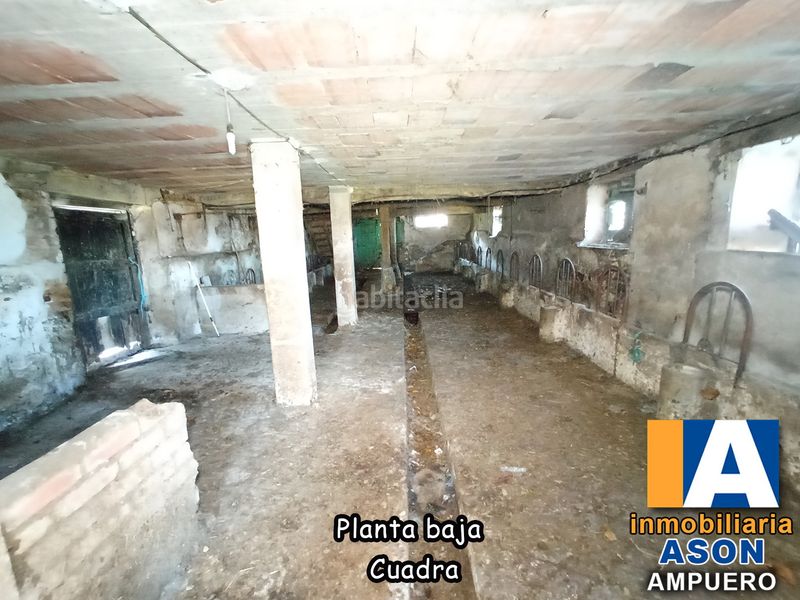 Foto c7878e33-8a4d-4109-96d6-f072af14d06e. Casa amb aparcament a Ampuero