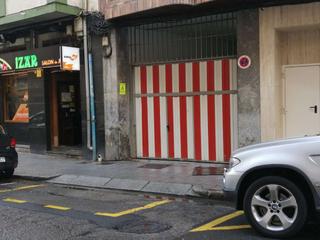 Parking voiture  Erribera ibilbidea. Erribera kalea