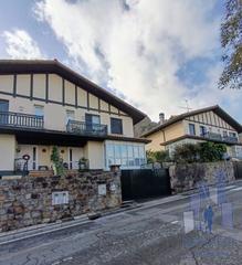 Casa adossada a Mundaka. Chalet en mundaka