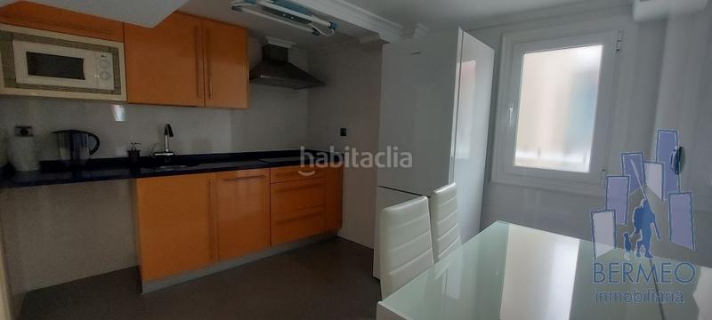 Foto df334fcd-2a80-4e9d-b67a-c5d2bc60c6c8. Piso nardiz tar jon kalea en Bermeo