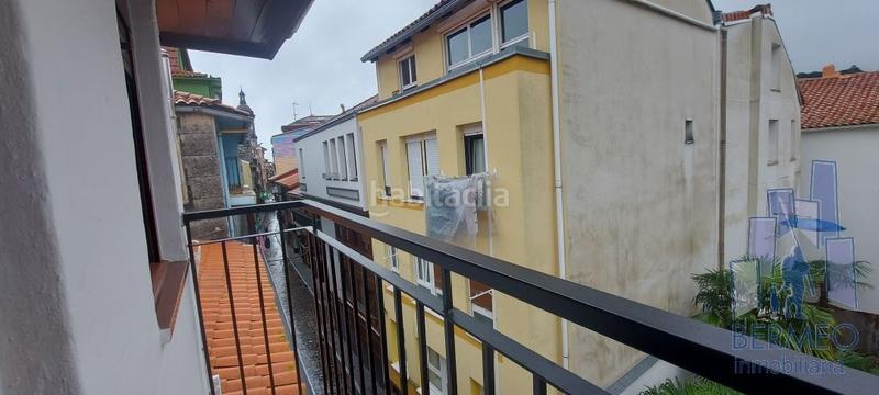 Foto e26eae64-2397-4ec9-b2de-b7f977e11d00. Piso nardiz tar jon kalea en Bermeo