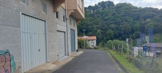 Posto auto  Almike errepidea. Almike bidea