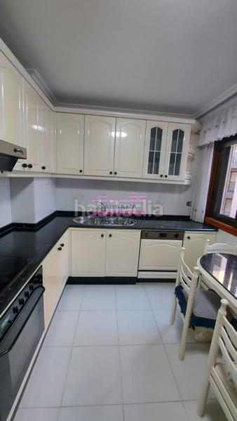 Foto 13861eb3-fc60-4991-809a-b8f1298bda5a. Rent flat with heating parking in Plaza Independencia Vigo