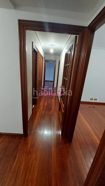 Foto 2b803e48-8039-4418-8197-ff08ad36fe5f. Rent flat with heating parking in Plaza Independencia Vigo