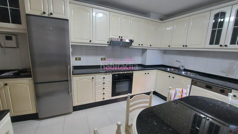 Foto 7ad8344e-634c-4da1-82d1-dbd0b00eb841. Rent flat with heating parking in Plaza Independencia Vigo