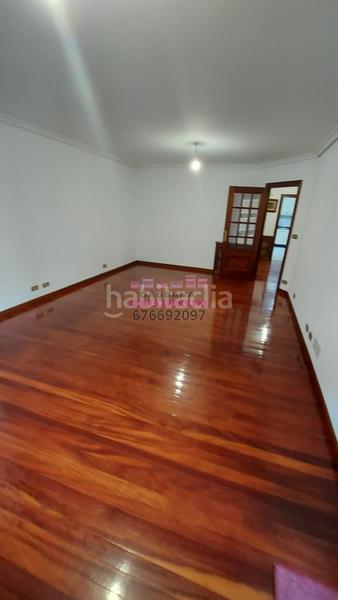 Foto e6465904-3547-4628-ac7e-761afdeff81f. Rent flat with heating parking in Plaza Independencia Vigo
