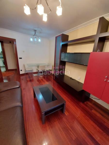 Foto f771f28a-7a5e-4545-a362-12fd638411fc. Rent flat in avenida da hispanidade 93i in O Castro Vigo