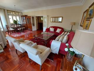 Location Appartement  Rúa de venezuela. Alquiler larga estancia - equipado y con plaza de garaje