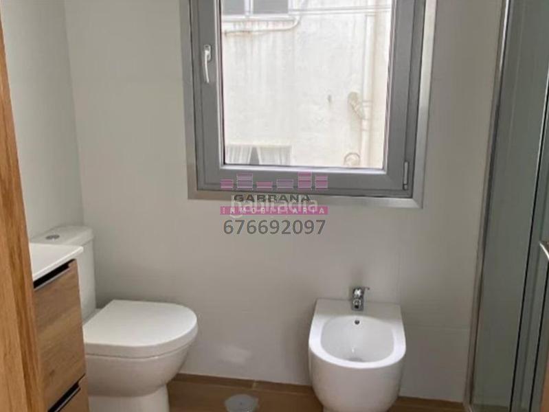 Foto 0bd62682-9a3b-40a6-b4dd-33f9d737a5fd. Rent flat with heating in Berbés - Peritos Vigo