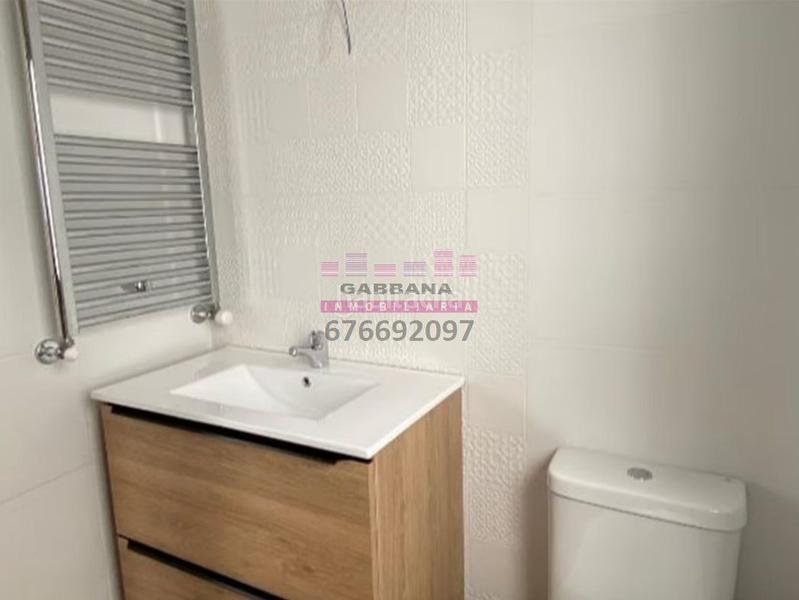 Foto d6c8fdb8-76a4-4eb7-abb5-856eb5e493d1. Alquiler piso en Berbés - Peritos Vigo