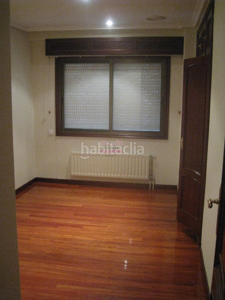 Foto 09f0749b-94e0-4d80-8425-cb00b9a6487b. Alquiler piso en Plaza España - Corte Inglés Vigo