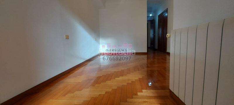 Foto 20979fd8-9652-4b9d-b189-58fcbb3cd79f. Affitto appartamento con riscaldamento parcheggio in Vigo