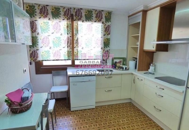 Foto 7c5b2621-51a8-4ad5-9a1a-1640eccbc3f1. Location appartement avec parking dans As Travesas - Balaidos Vigo